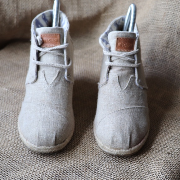 Toms Burlap like Wedge Booties - Picture 3 of 7